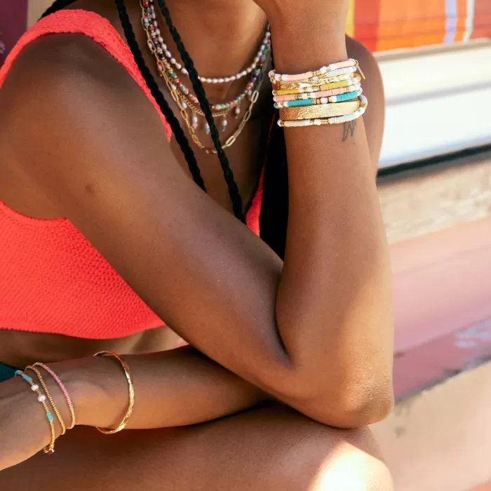 Online Arms of Eve Amari Bracelet - Coral