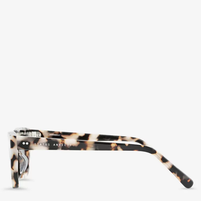 Clearance Status Anxiety Antagonist - White Tort