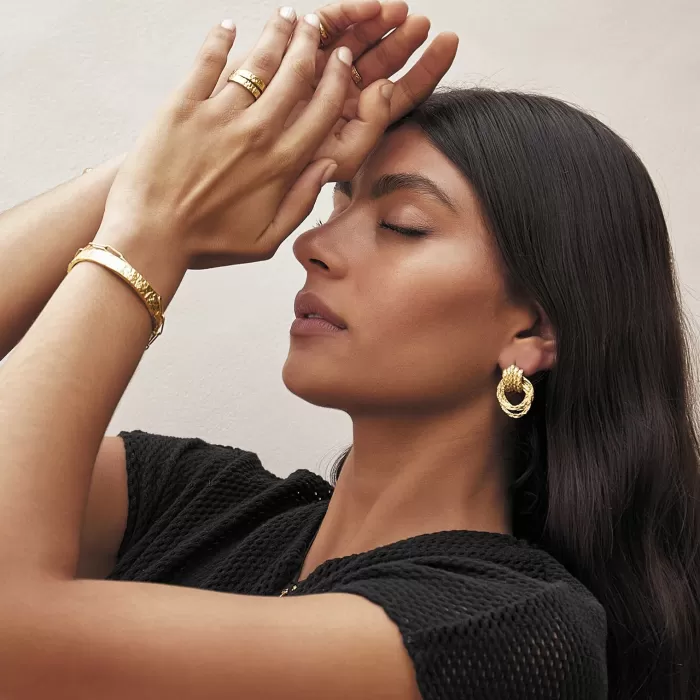 Hot Arms of Eve Effie Gold Earrings